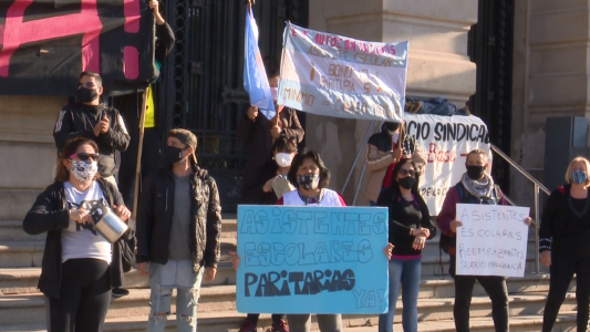Trabajadores precarizados insisten con el pase a planta y la reincorporación de los cesanteados