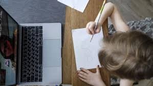 La restricción tecnológica fue la principal dificultad para enseñar durante la pandemia