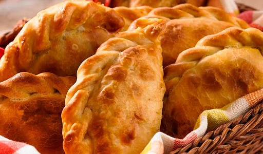 Regalan empanadas a los pacientes recuperados de coronavirus que donen plasma