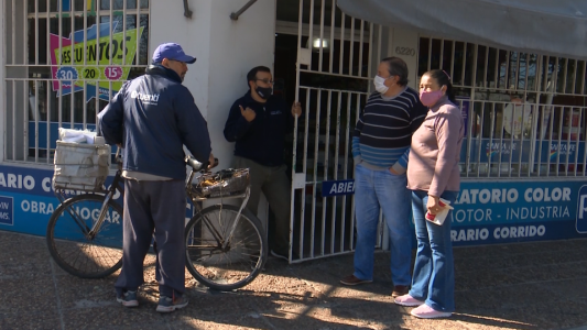 Vandalismo y robo en un kiosco de diarios y revistas sobre Facundo Zuviría