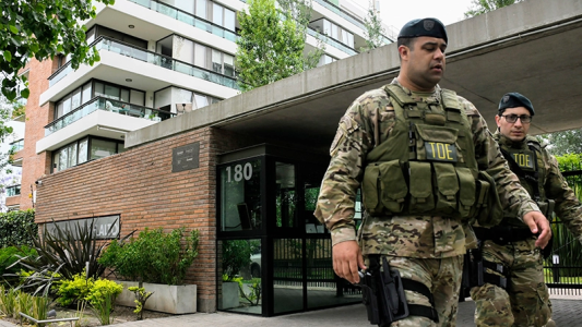 Condenan a jefe policial que encarceló a Los Monos por integrar la banda que se quedó con su mercado