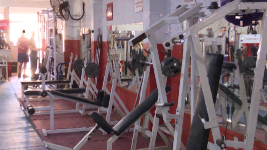 "No tenemos un plan B si hay un retroceso de fase" en los gimnasios y natatorios