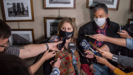 Los docentes cobrarán los bonos de agosto y septiembre en los primeros días de octubre