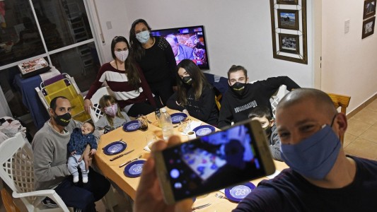 Proponen "burbujas familiares" para celebrar el día de la madre y las fiestas de fin de año