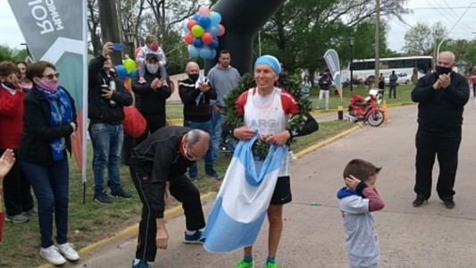 Un mensaje desde Santa Fe: la imagen que sorprendió en la Maratón de Londres