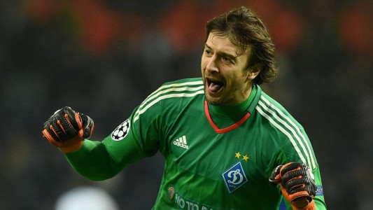 Tras varios casos de coronavirus, la selección de Ucrania debió citar a un arquero retirado