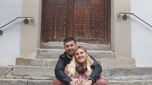 Es santafesina y está a punto de dar a luz en medio del rebrote de casos en España