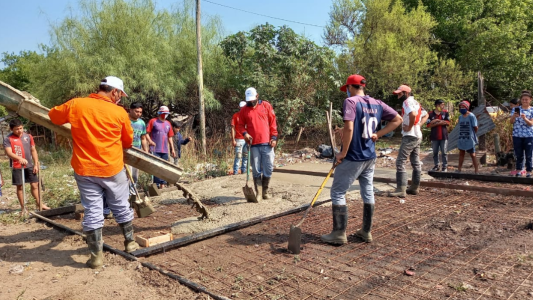 Los Sin Techo: lanzaron el proyecto "No más ranchos en Santa Fe"