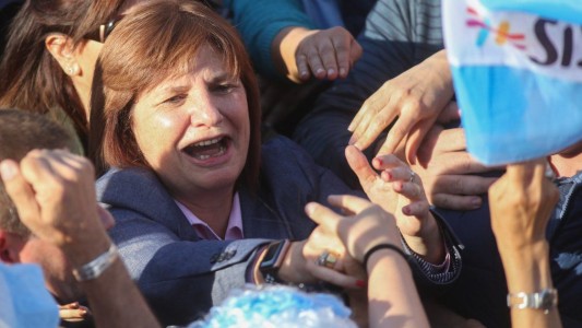 La oposición realiza un nuevo "banderazo" contra el Gobierno