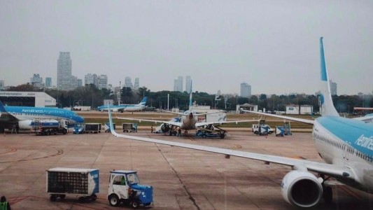 Transporte comienza a trabajar mañana para retomar los vuelos regulares el fin de semana