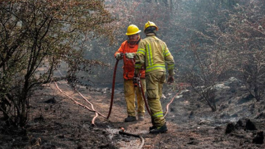 Llovió en Córdoba después de cinco meses y se extinguieron los incendios