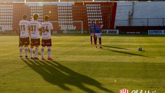 Unión tropezó ante Newells en el 15 de Abril