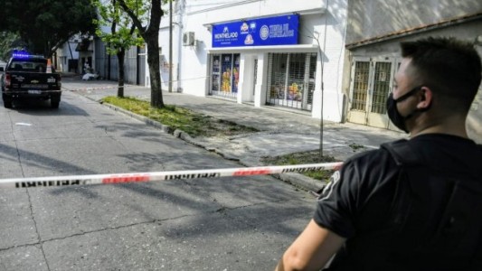 Rosario: un hombre robó, se disparó accidentalmente y murió