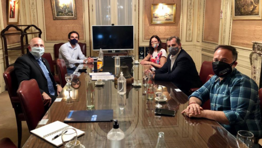 La provincia firmó convenios con el Colegio de Escribanos para la regularización dominial de viviendas