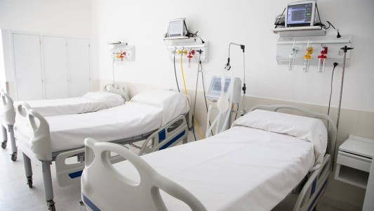 Hospital Cullen: 10% del personal con licencia y algunas salas no Covid al límite