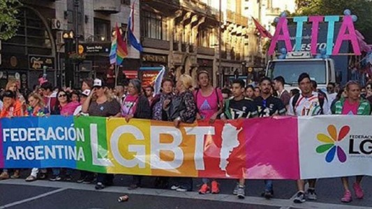 La Federación LGTB+ cuestionó respaldo papal al matrimonio igualitario