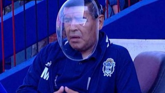 Maradona se encuentra aislado por contacto estrecho con un positivo de coronavirus