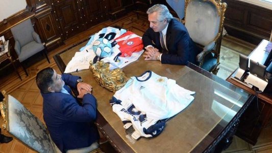 El Presidente, sobre Maradona: "Los argentinos le debemos muchos momentos de felicidad"
