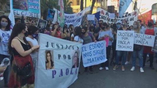 Miles de tucumanos marcharon pidiendo justicia por el femicidio de Paola Tacacho