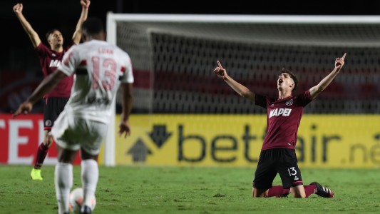 Vélez, Lanús y Defensa y Justicia pasaron a octavos de la Copa Sudamericana