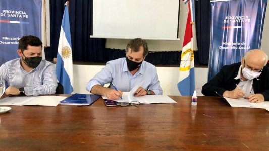 Cerca de 2,5 millones de pesos recibirá el Movimiento Los Sin Techo del gobierno de Santa Fe