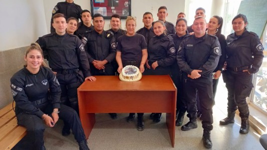 Cumple 27 años de labor la primera motorista de la URI