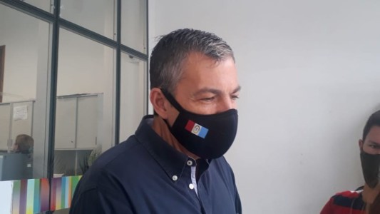 Pusineri adelantó que Educación revocará titularizaciones y volverá al concurso