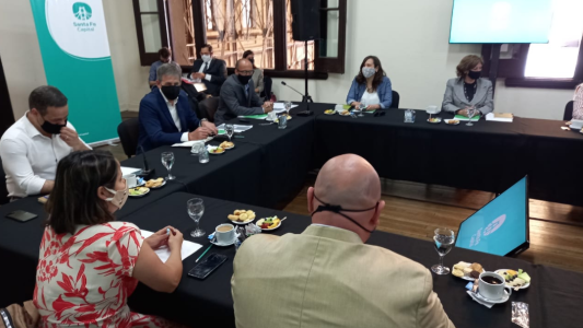 Jatón: "Es un presupuesto responsable que apunta a la obra pública y lo social"