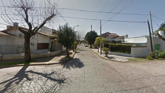 Hirieron a una jubilada con un destornillador y le prendieron fuego la casa para robarle dinero