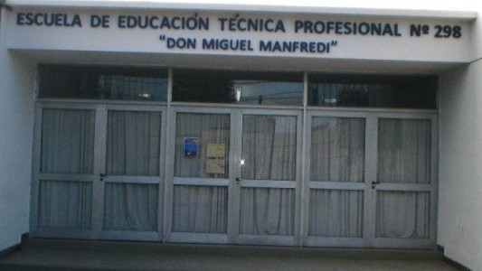 Acto de colación y culminar el ciclo lectivo en diciembre, el pedido desde Franck