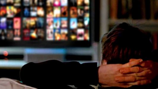 Ofrecen 2.500 dólares por ver 25 películas en 25 días