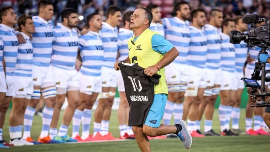 Los Pumas recibieron duras críticas por el homenaje a Diego Maradona