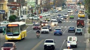 Aristóbulo del Valle: los locales abren los feriados preparándose para las fiestas