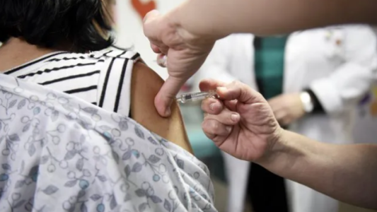 Santa Fe compra 300 grandes freezers para las vacunas contra el Covid