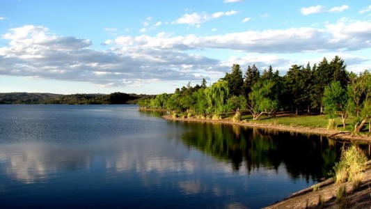 Un adolescente de 15 años se ahogó en un lago en San Luis
