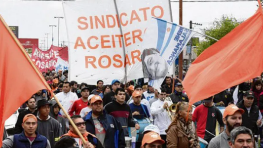 Paro nacional de los trabajadores aceiteros en reclamo de un aumento salarial