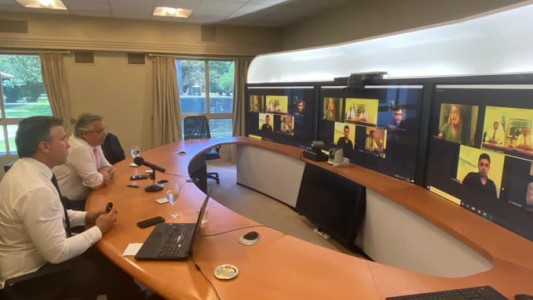 Alberto Fernández tomó examen final en forma remota a sus estudiantes de la UBA