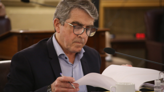 Los senadores del justicialismo respaldaron a Armando Traferri como jefe de bloque