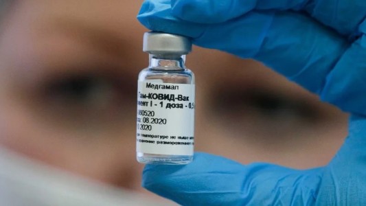 La comitiva Argentina ya llegó a Rusia para ultimar detalles de la vacuna Sputnik V