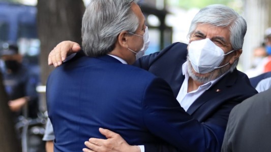 Alberto Fernández con Moyano en el Día del Camionero: "Antes que nada soy un compañero"