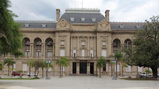 La provincia incluirá el último aumento en la liquidación del aguinaldo de los trabajadores de salud