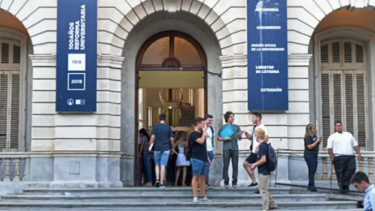 Ingresantes universitarios tendrán hasta noviembre 2021 para presentar certificado de secundario