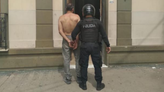 Lo detuvieron tras atar a un farmacéutico y su pareja para robarle 20 mil pesos