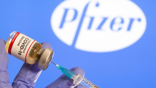 Documentan reacciones alérgicas graves a la vacuna de Pfizer en una de cada cien mil personas