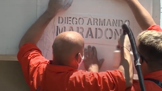 Una calle en Lanús ya lleva el nombre Diego Armando Maradona