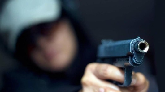 Brutal ataque a una vivienda de barrio Chaparral deja tres personas heridas