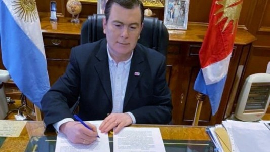 El gobernador Gerardo Zamora tiene Covid-19