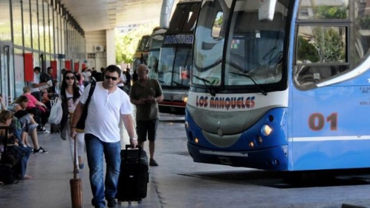 Transporte interurbano: empresarios solicitaron un aumento del 50% de las tarifas