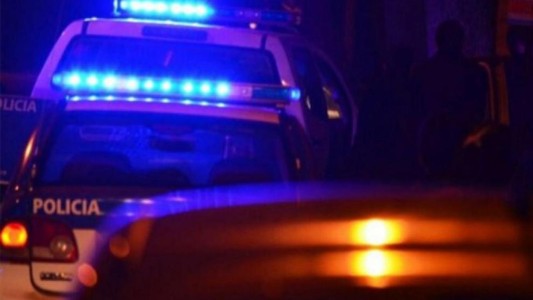 Locura en Barrio Cabal: intentó matar a sus hijos, hirió a su ex mujer y prendió fuego la casa