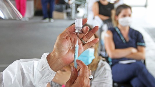 Coronavirus: Santa Fe abrirá un registro para los interesados en aplicarse la vacuna